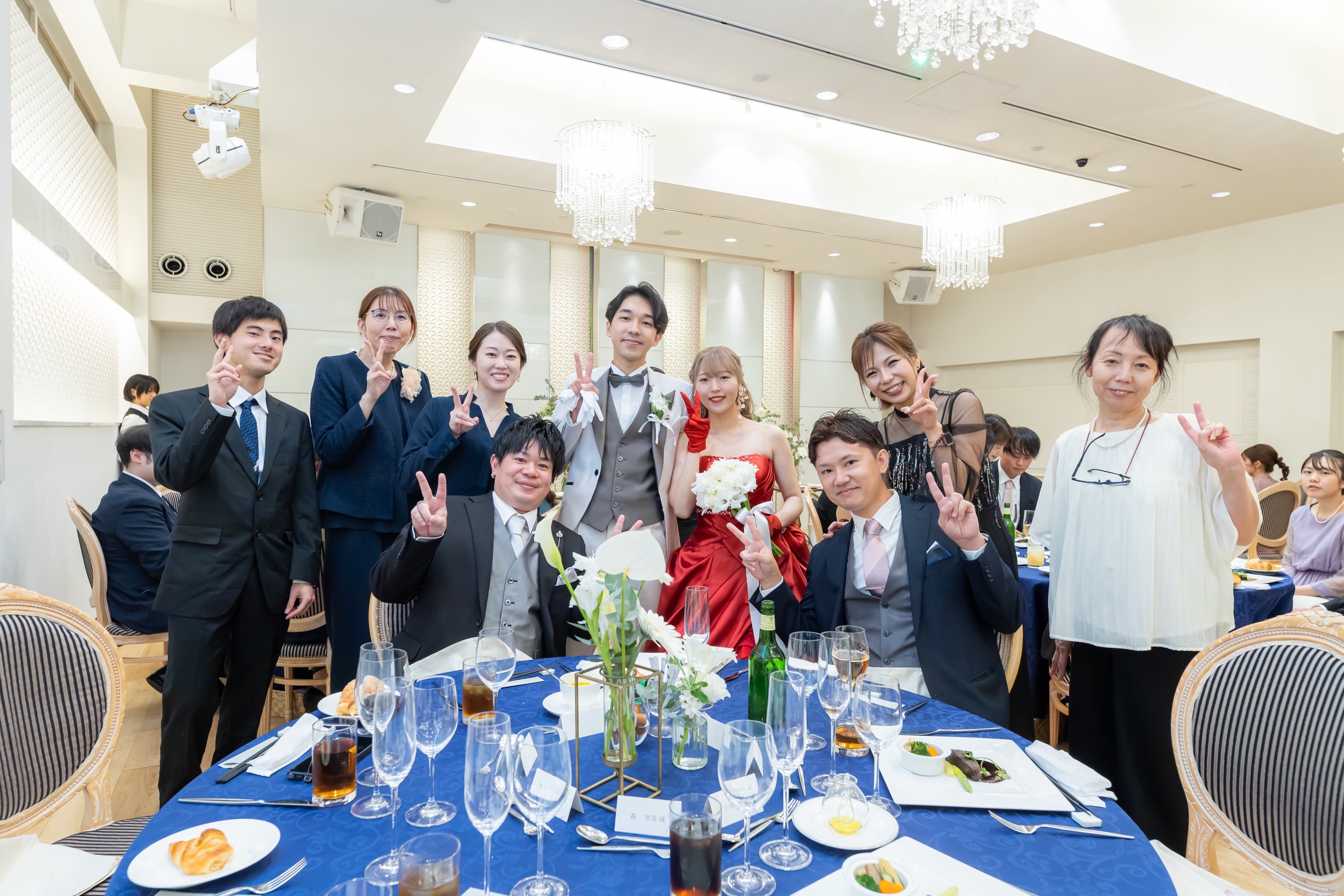 新郎新婦様とゲストの写真