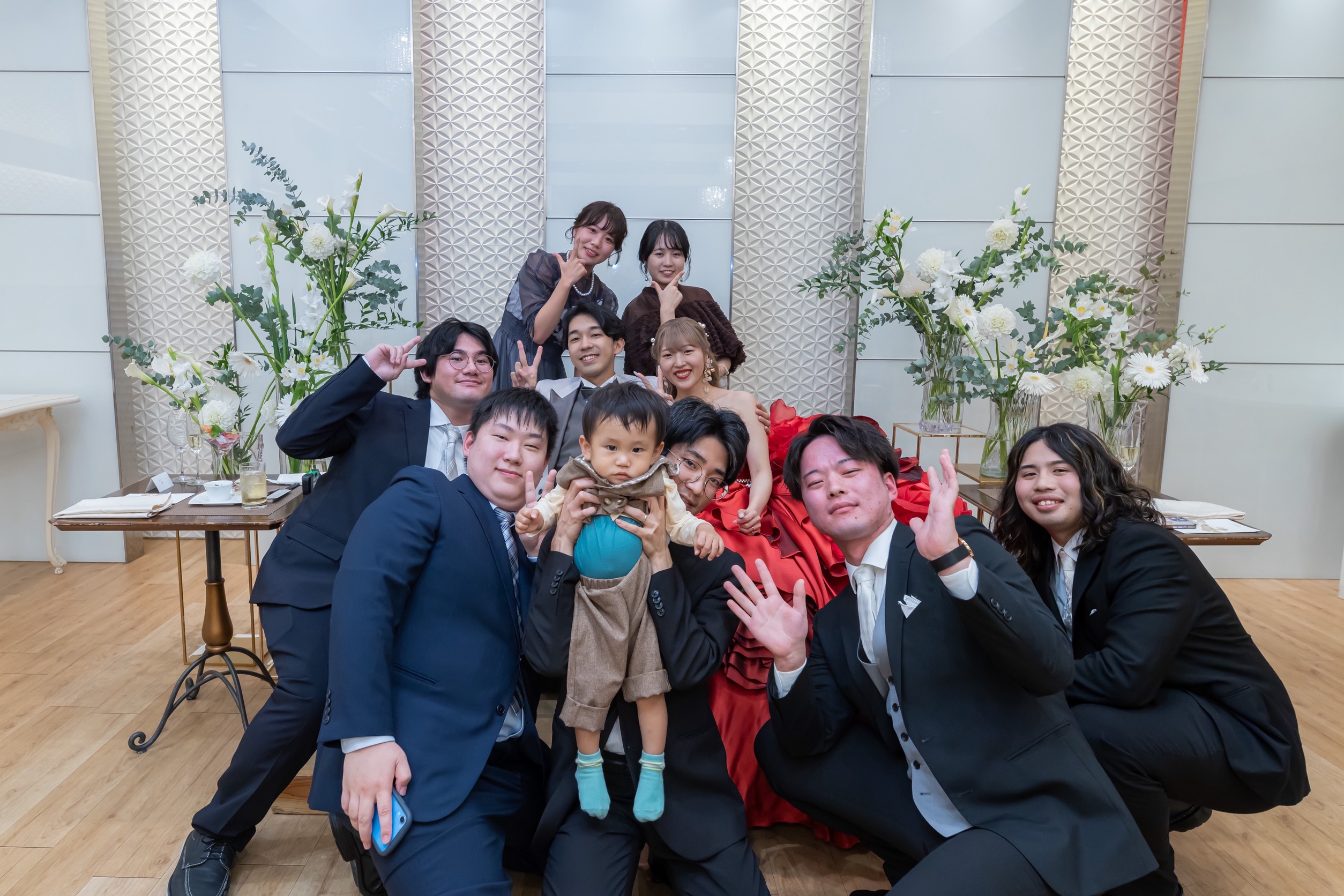 新郎新婦様とゲストの写真
