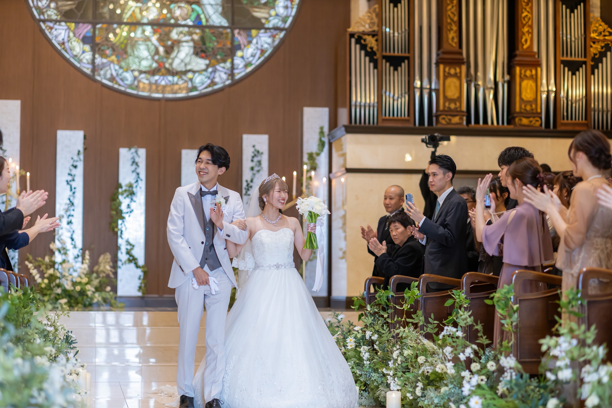 新郎新婦退場