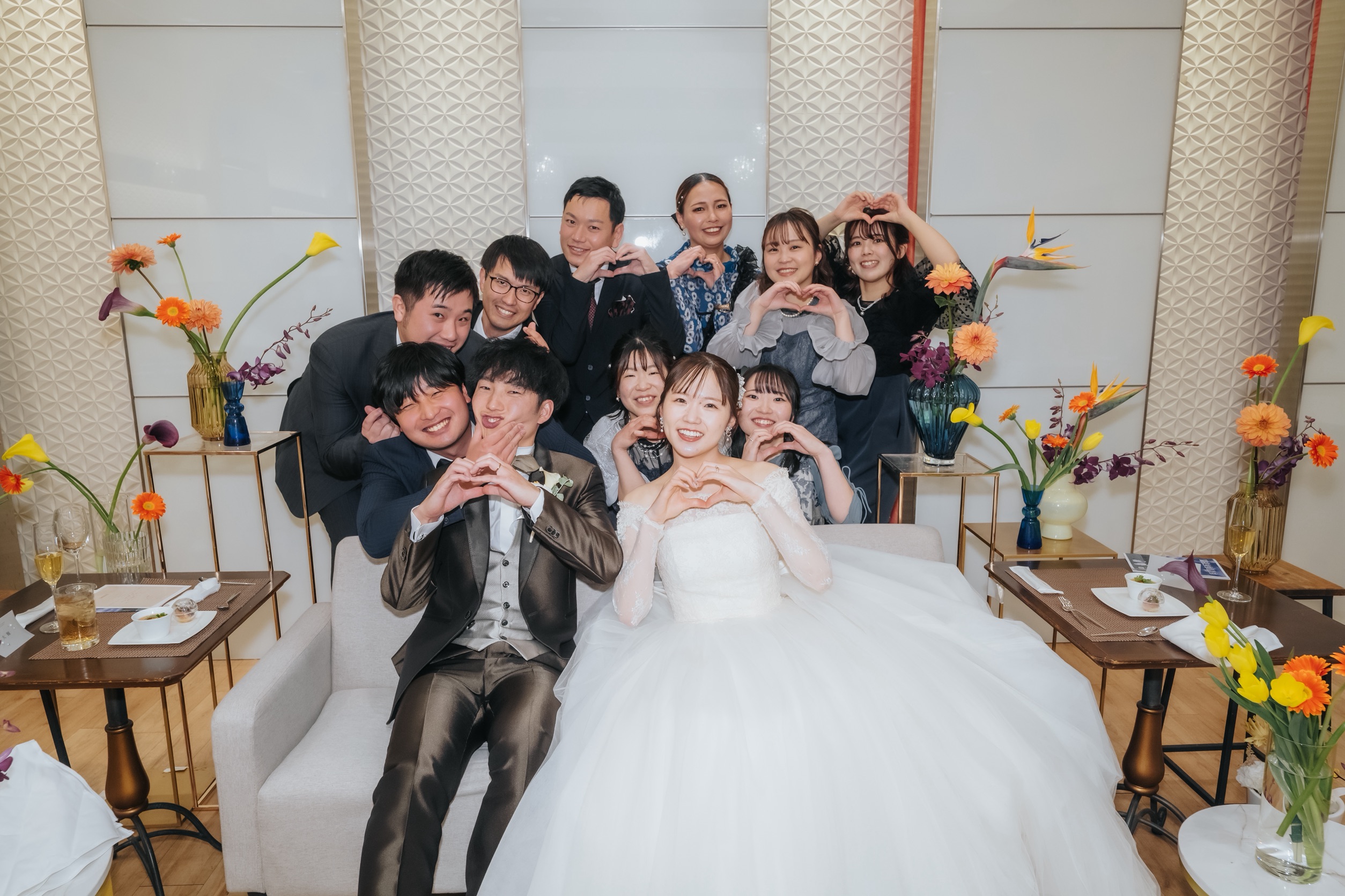 新郎新婦様とゲストの写真