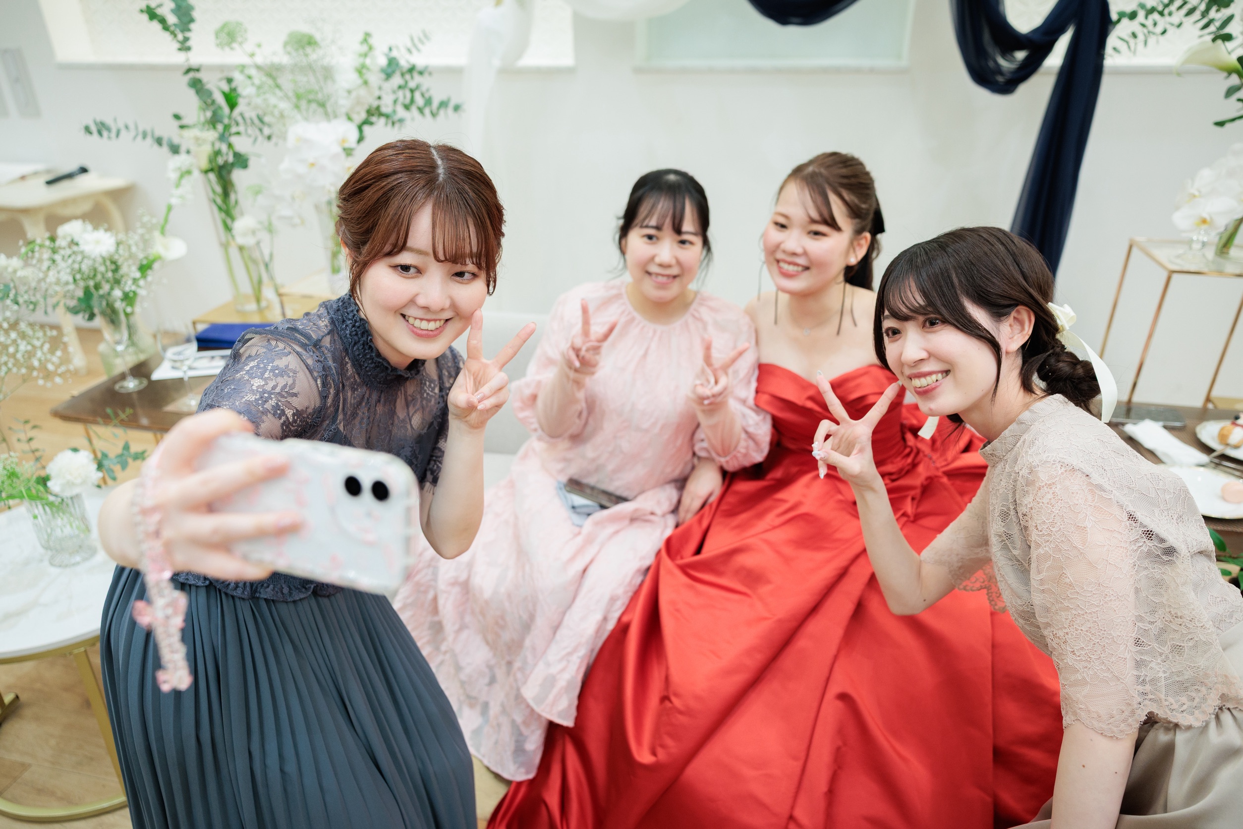 新郎新婦様とゲストとの写真